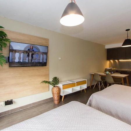 Rivadavia Apartamentos Ushuaia Bagian luar foto